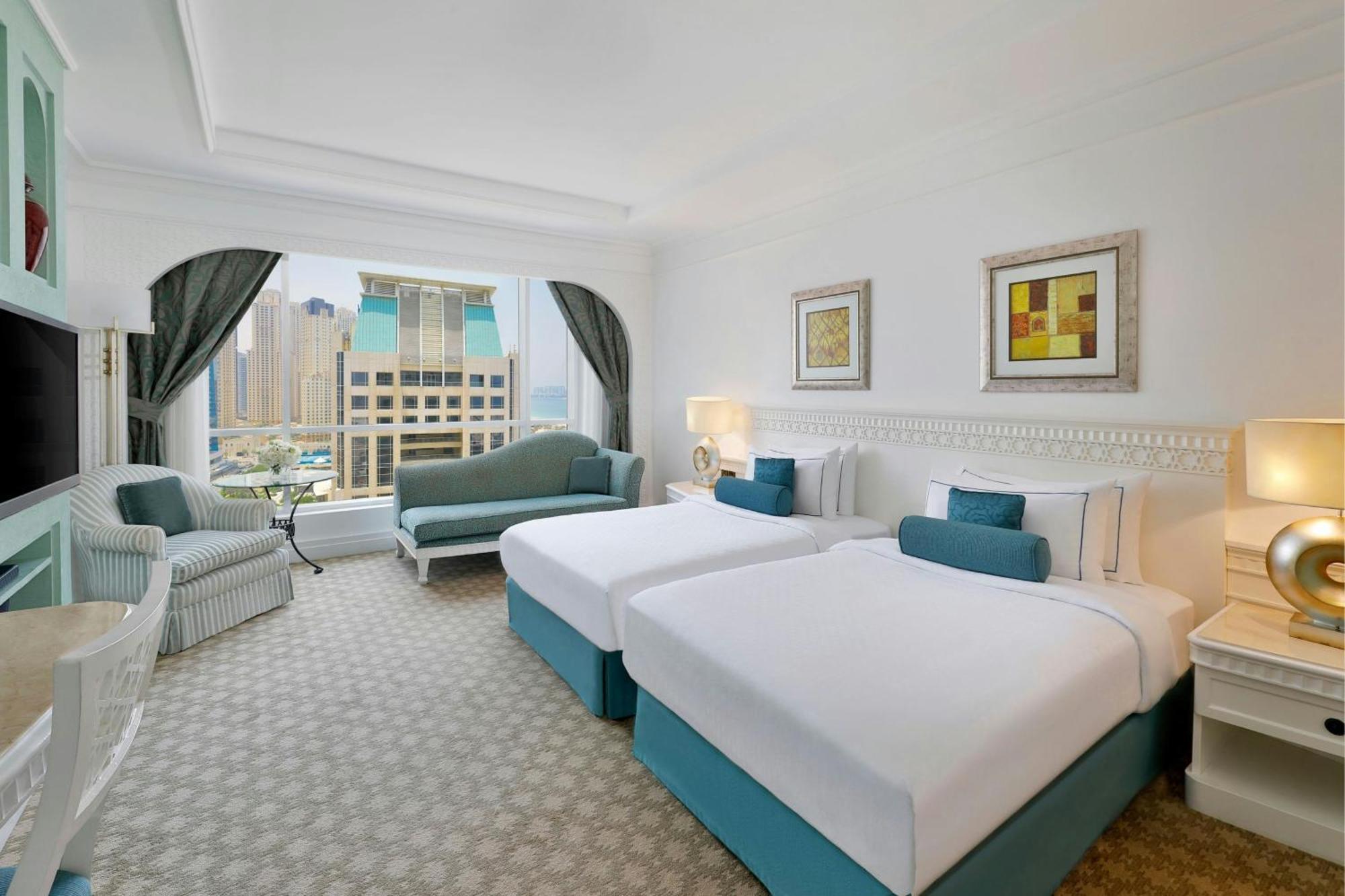 Al Habtoor Grand Resort, Autograph Collection Resort 5*