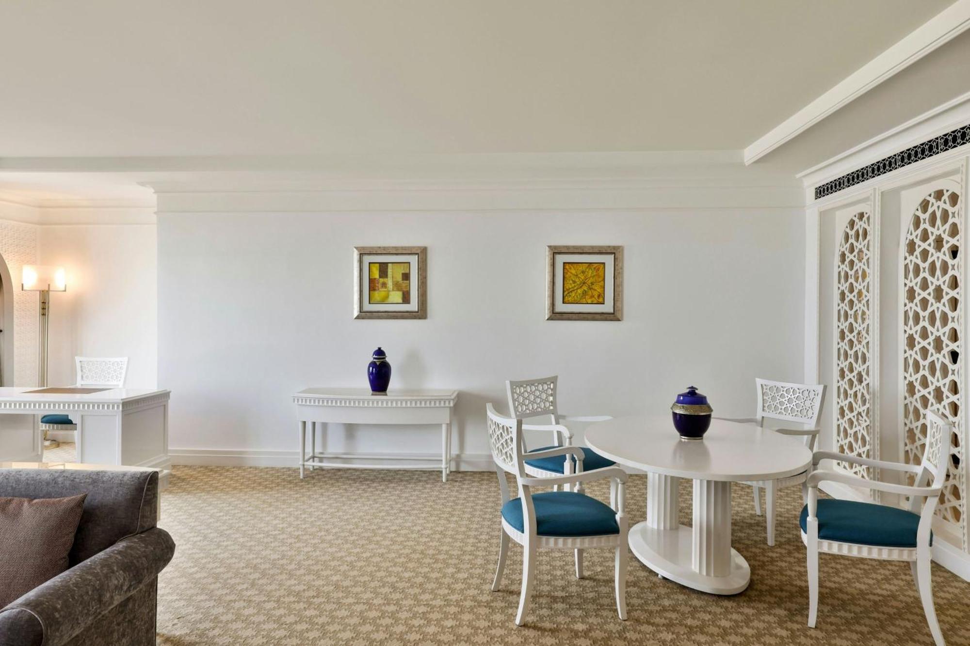 Al Habtoor Grand Resort, Autograph Collection Resort Dubai